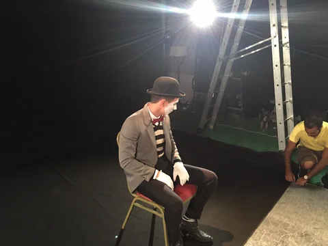 Roaming Mime Artist