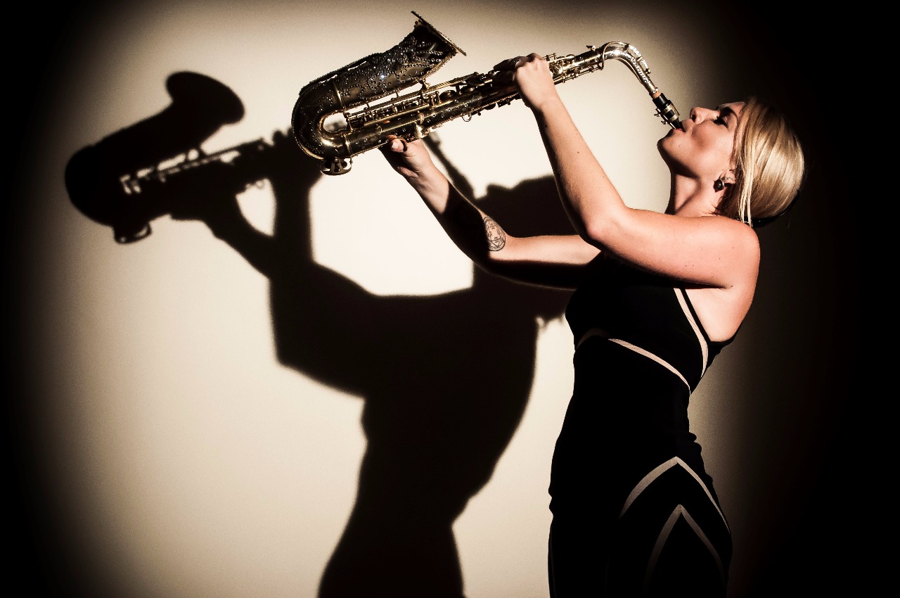 FEMALE SAXOPHONIST