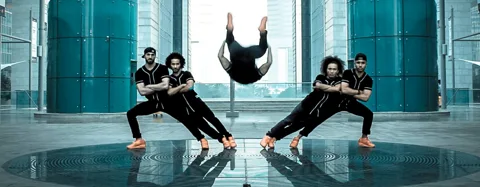 Hip Hop Break Dancers