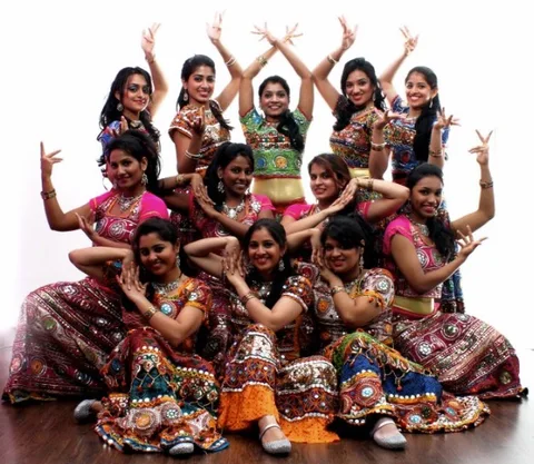 Bollywood Dancers