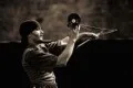 Juggler and Diabolo Performer