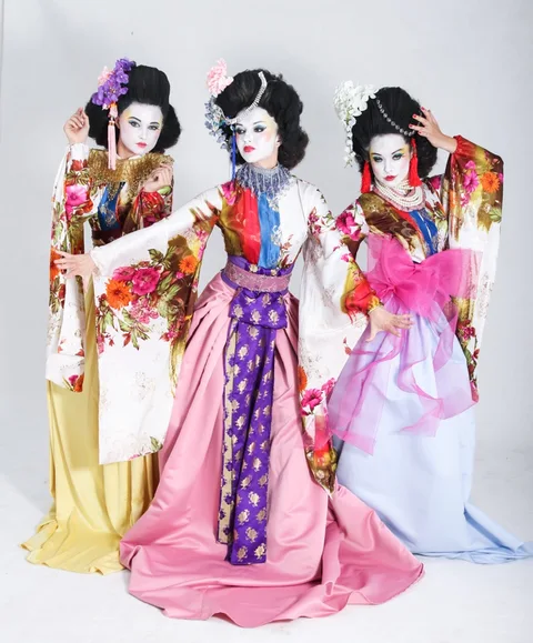 Geisha Roaming Characters