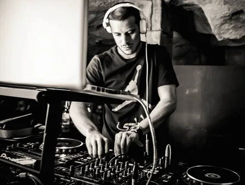 DJ VLADAN