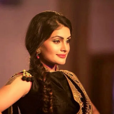 Indian Emcee & TV Presenter