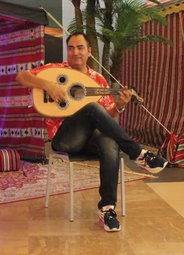Oud Player