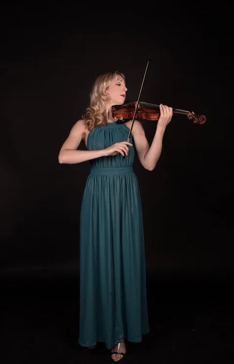 Lady Violinist