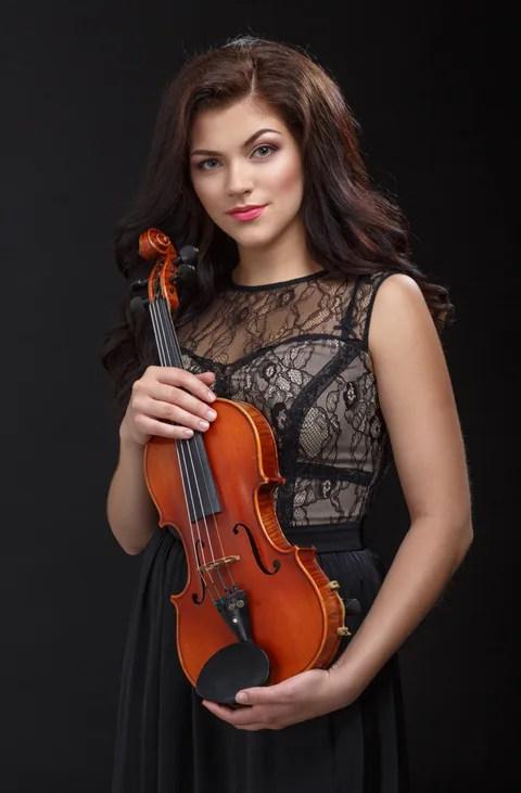 Lady Violinist