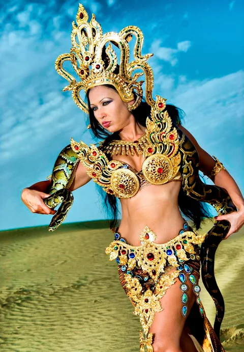 Snake Dance