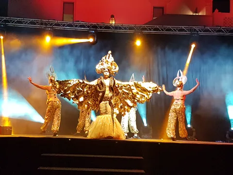 Snake Dance