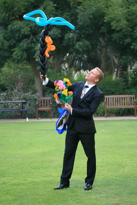 Magic & Balloon Show