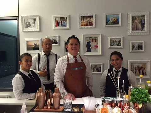 Flair Bartenders - Mixologists
