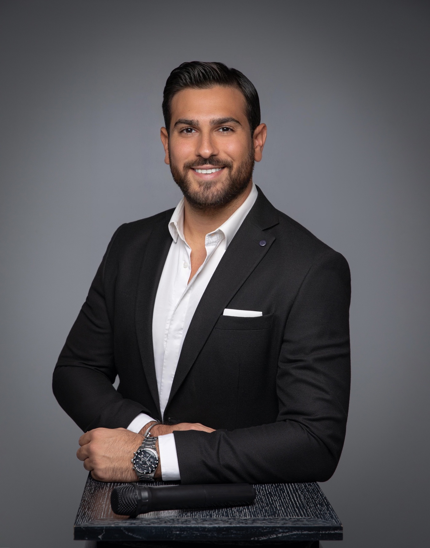 Guy - MC English and Arabic