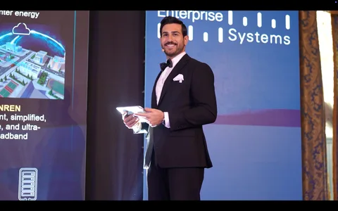 Guy - MC English and Arabic
