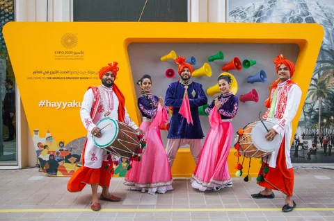Bollywood Dancers
