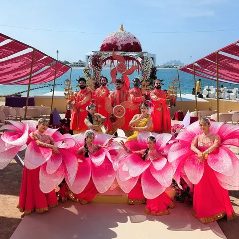 Bollywood Dancers