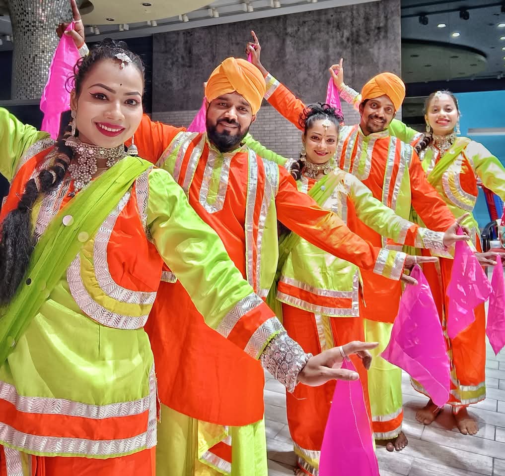 Dhol Dancers