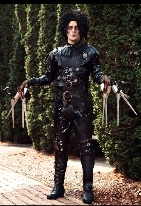 Edward Scissorhands Character